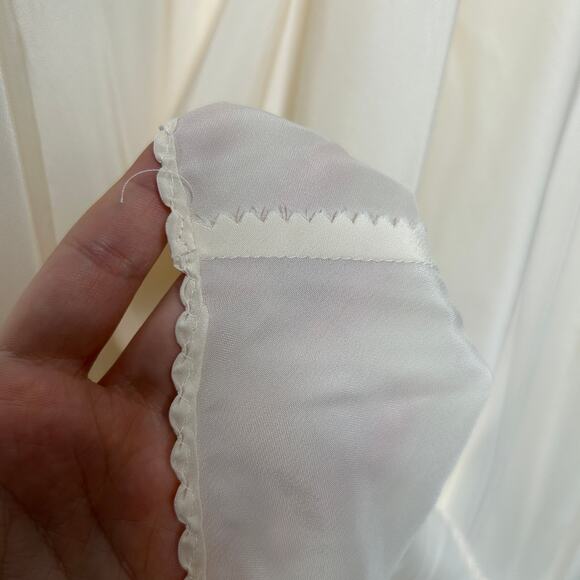 LORD & TAYLOR Vintage Slip Womens Sz Small Wonder Maid Fine Lingerie Union Label - Picture 7 of 12